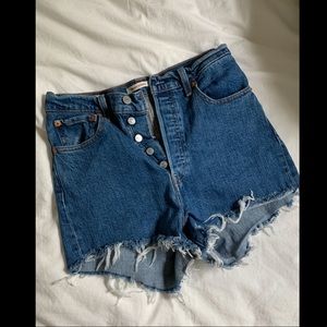 Levi’s Ribcage Denim Shorts